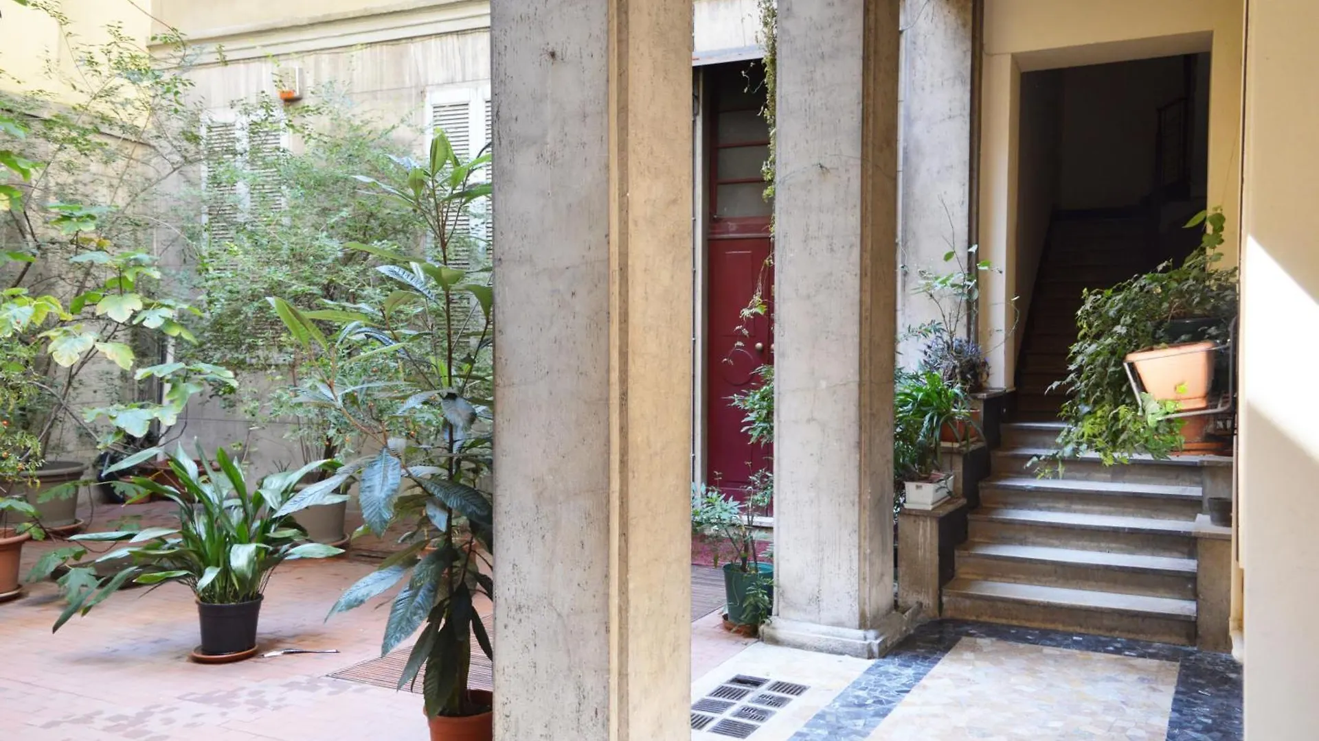 Joivy Mauri - Cosy Flats Near The Duomo Apartamento Milão